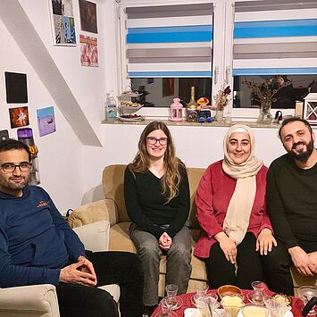 Vor Kurzem war ich zum Fastenbrechen bei einer muslimischen Familie in Göttingen eingeladen ☪️. 
Dort wurde ich sehr...